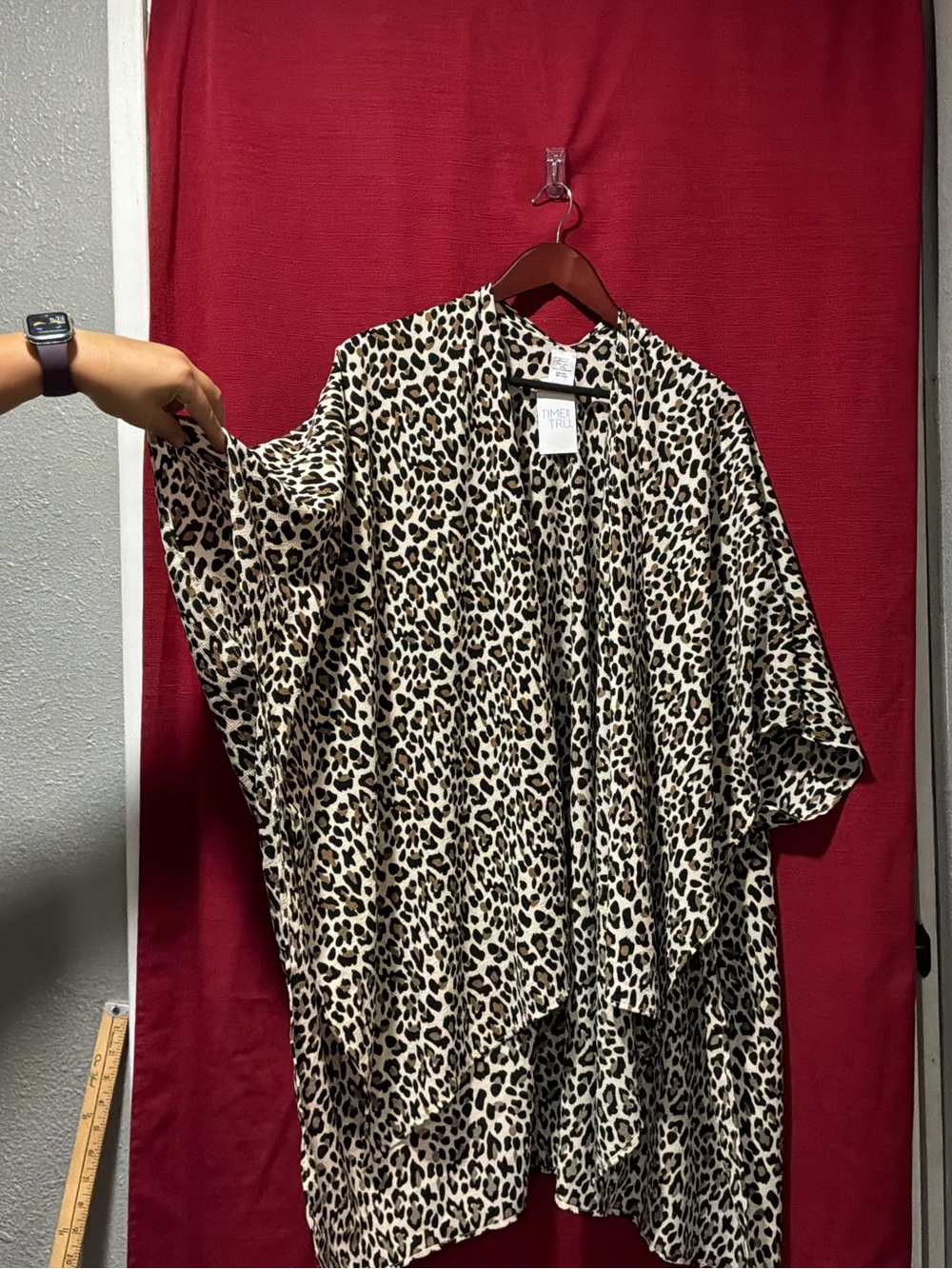 Time and Tru Men’s Leopard Print Open-Front Shirt - Cream & Black